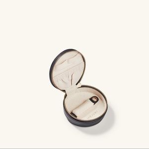 EUC MEJURI DAILY JEWELRY CASE BLACK LEATHER